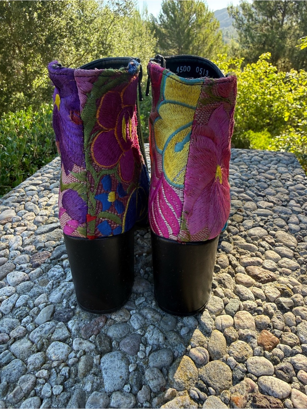Beautiful Embroidered Ankle Boots 🖤🌸 - Picture 3 of 13